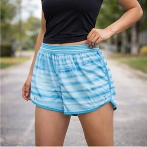 Under Armour HeatGear Blue Striped Athletic Running Shorts Womens‎ Medium